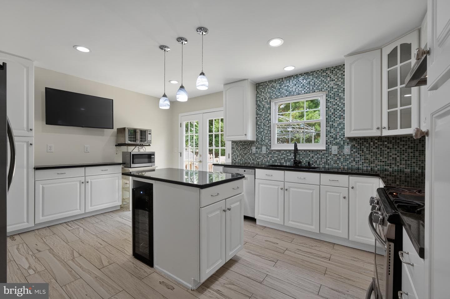 15218 Sovereign Place photo 16