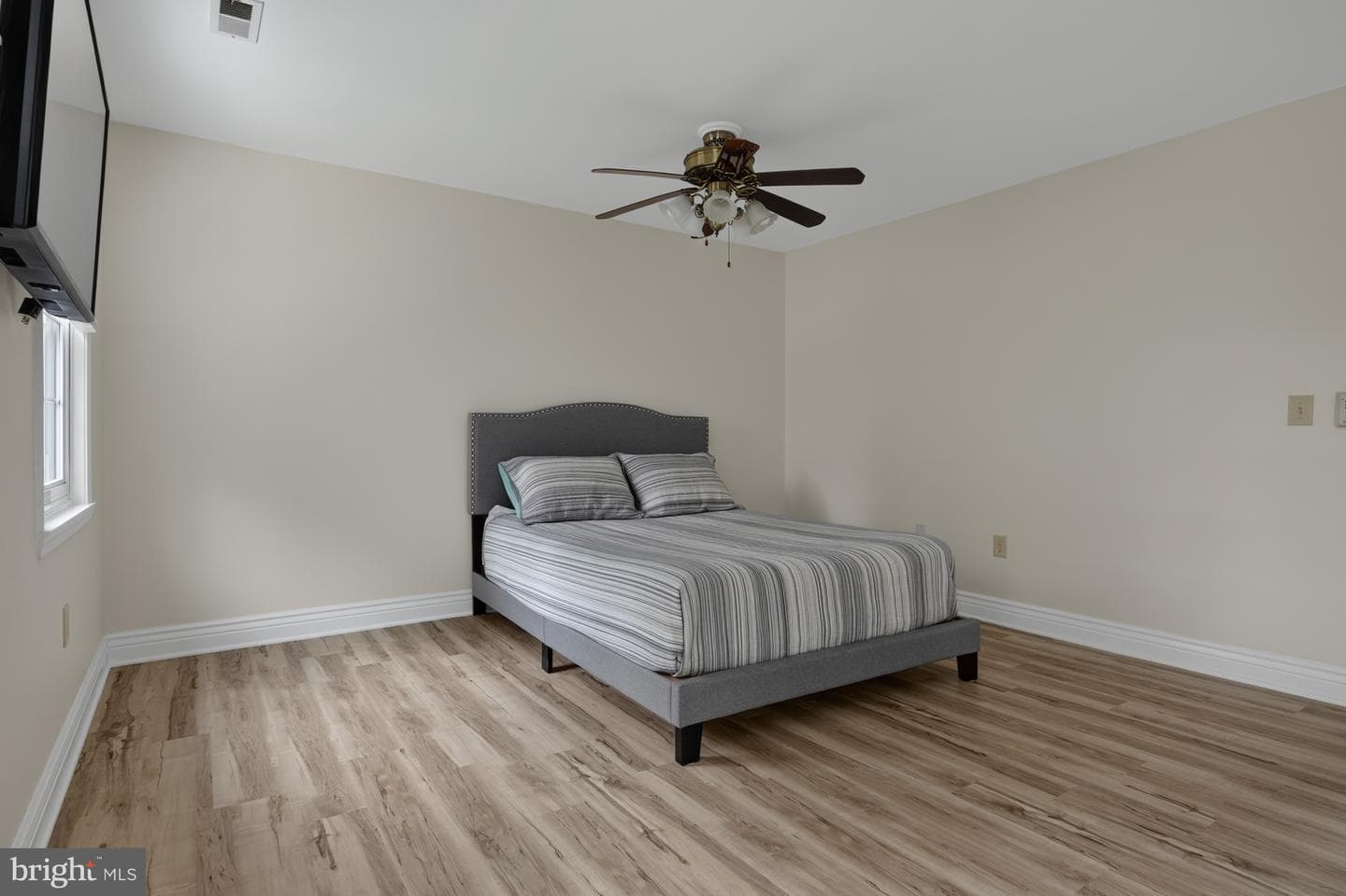 15218 Sovereign Place photo 37