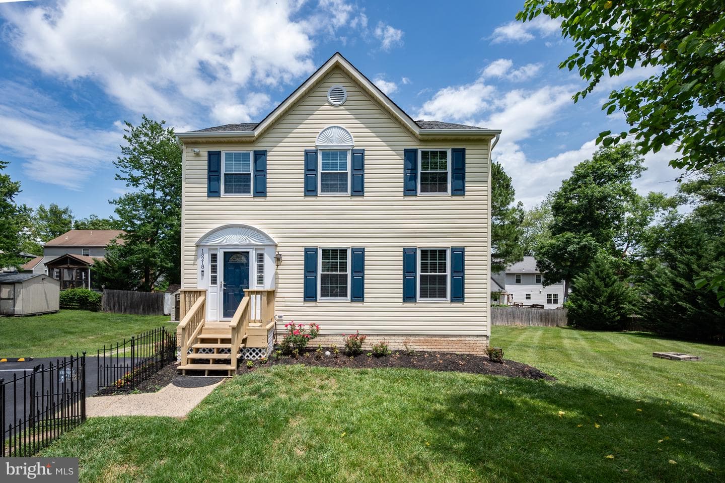 15218 Sovereign Place photo 5