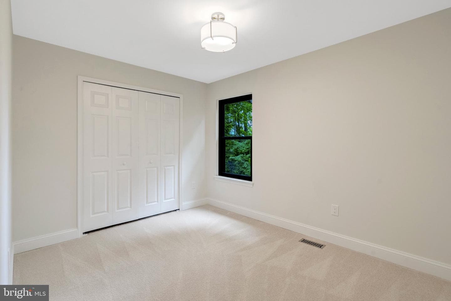 7373 Silver Pine Drive photo 26