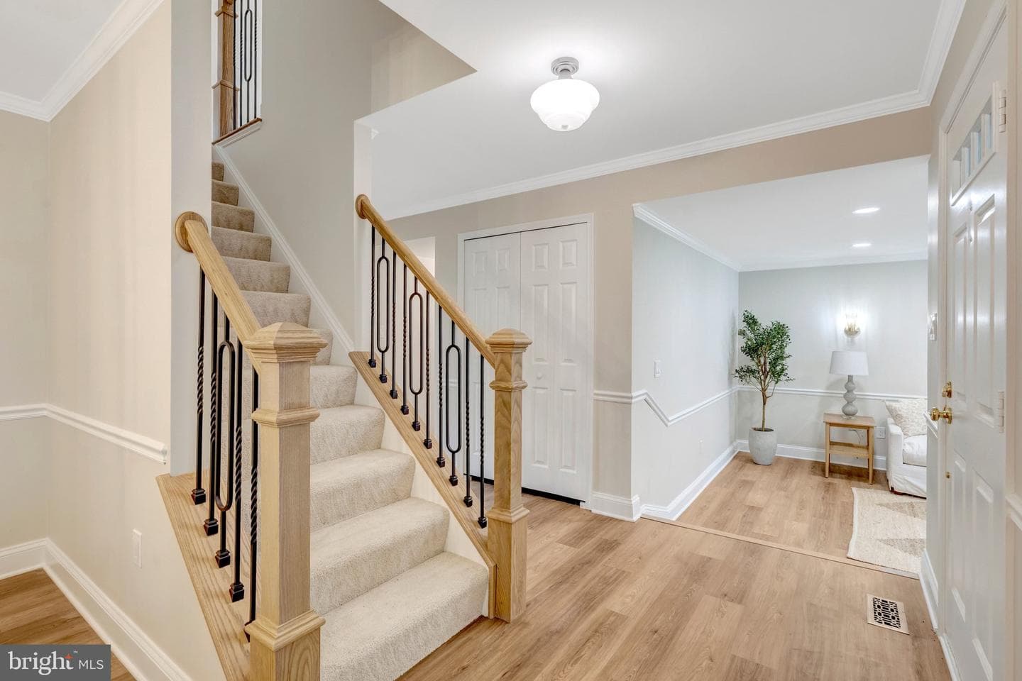 7373 Silver Pine Drive photo 7