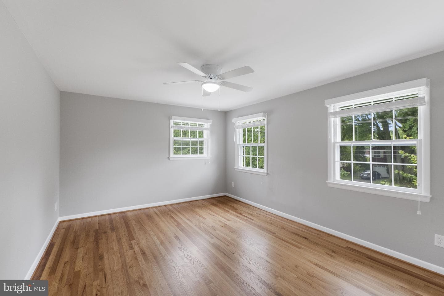 8319 W Boulevard Drive photo 35