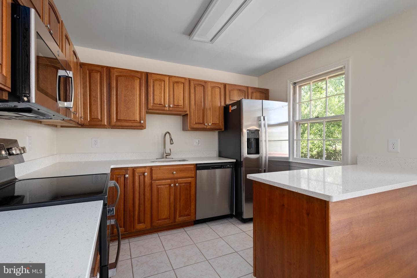 4300 Roberts Avenue photo 24