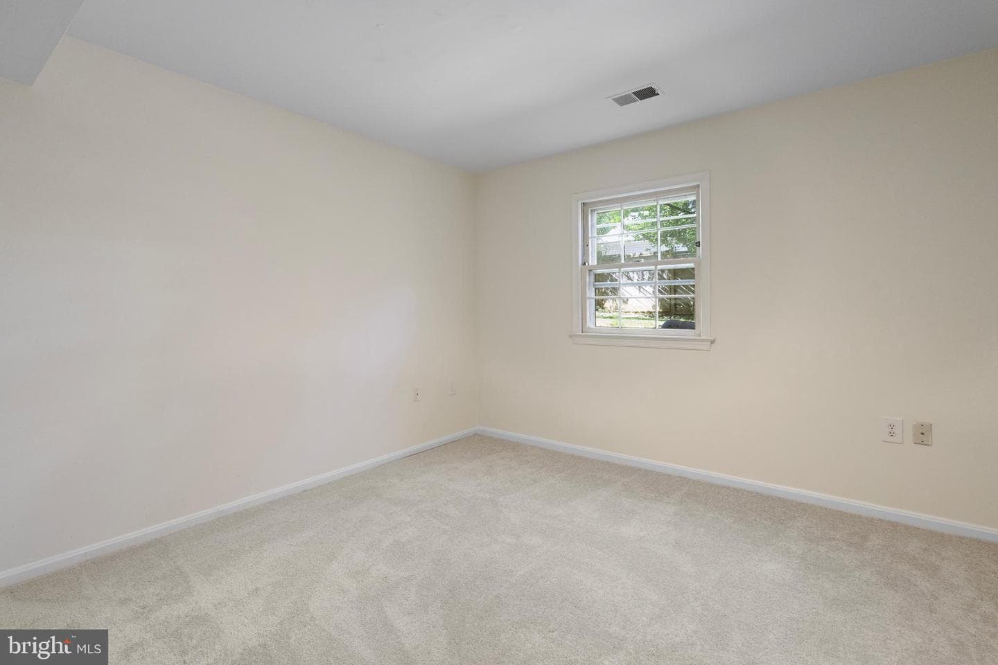 4300 Roberts Avenue photo 59