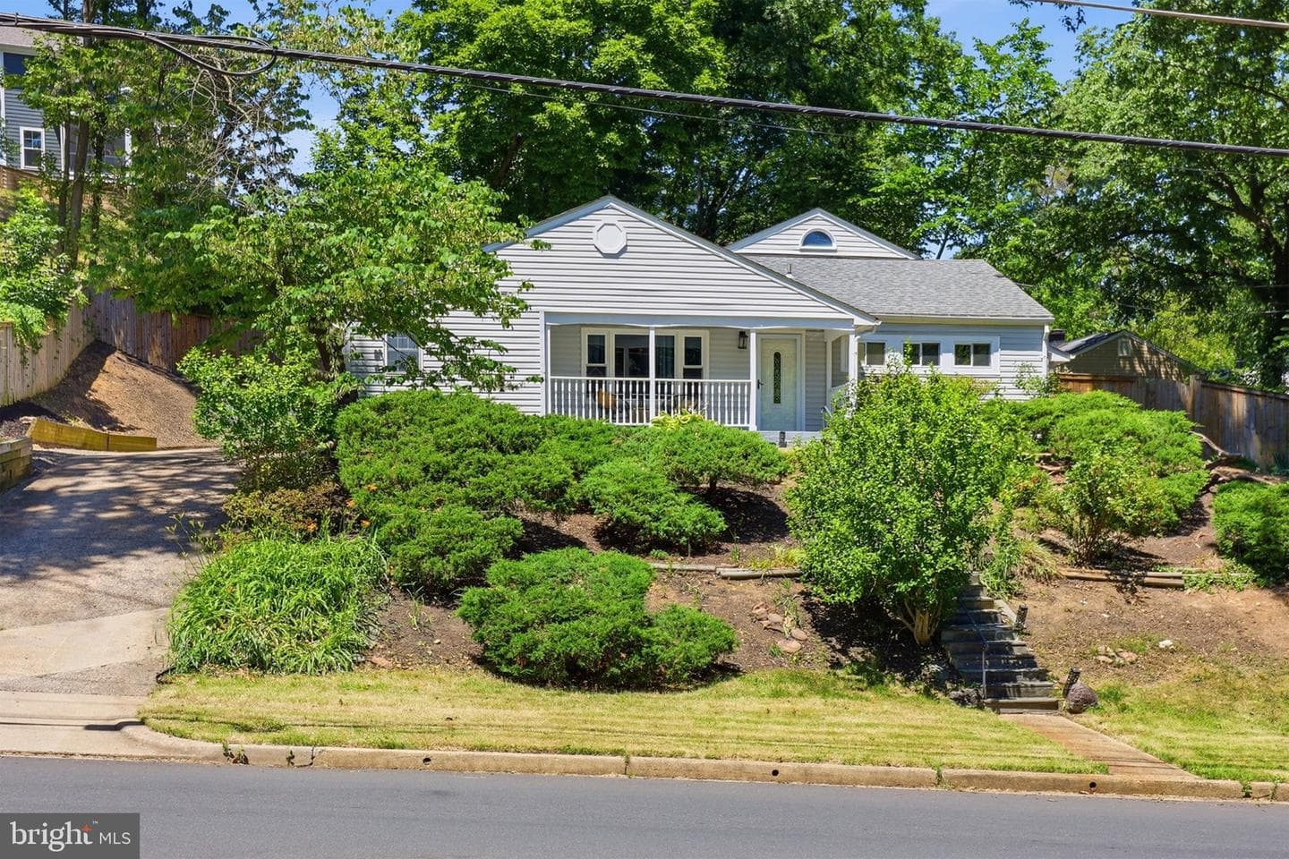 6402 The Parkway photo 4
