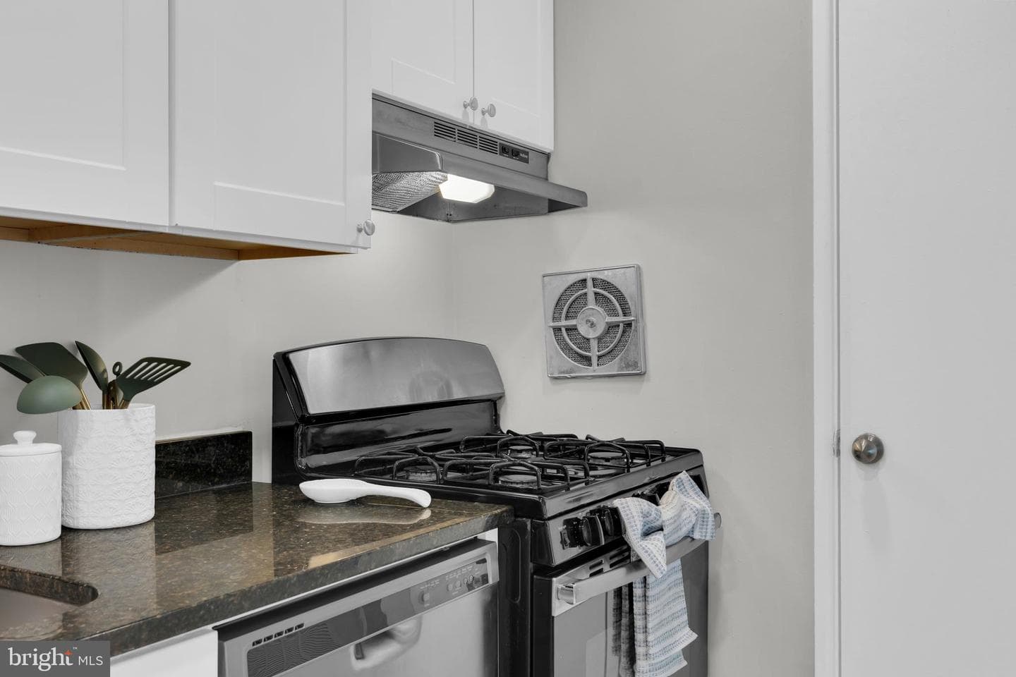 2908 Kings Chapel Road #03/10 photo 12