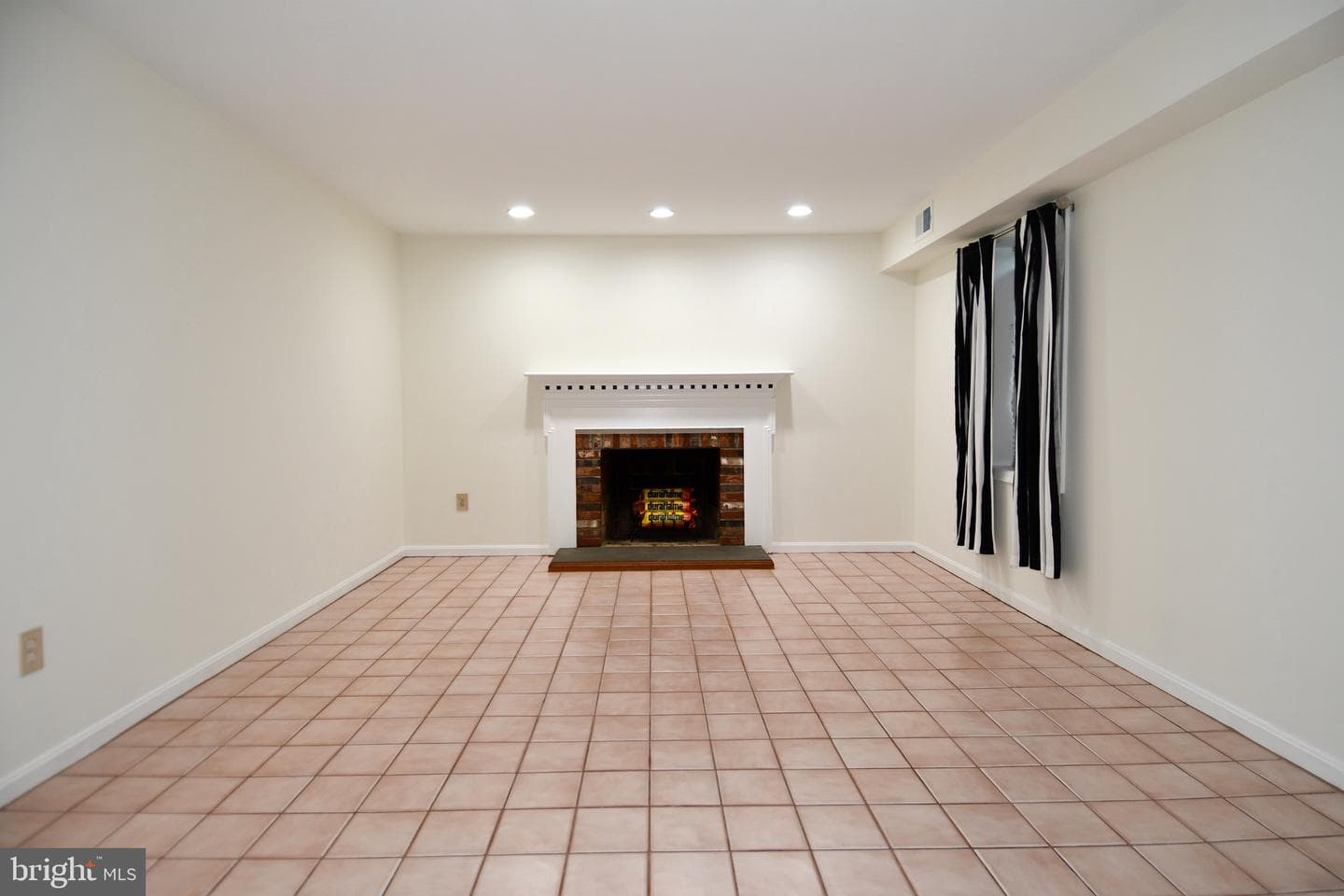 11061 Tottenham Lane photo 59