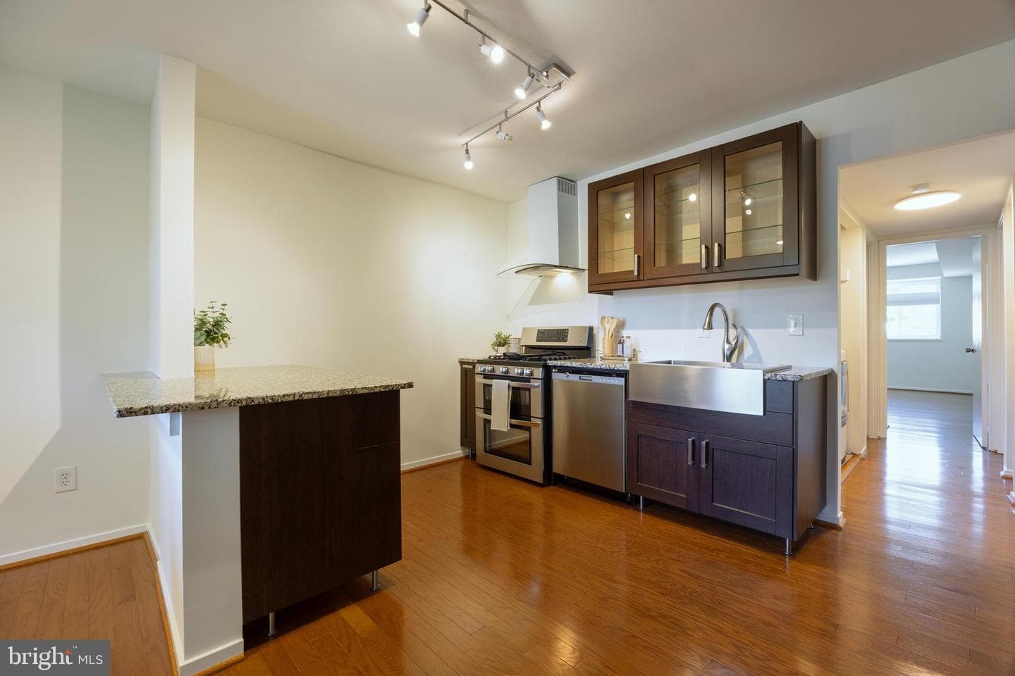 1643 Parkcrest Circle #7c/201 photo 3