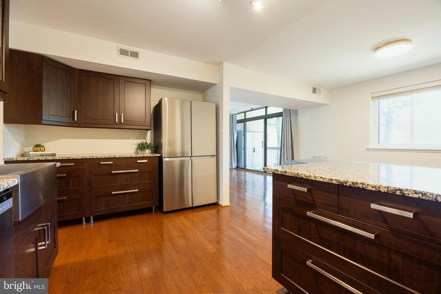 1643 Parkcrest Circle #7c/201 photo 4