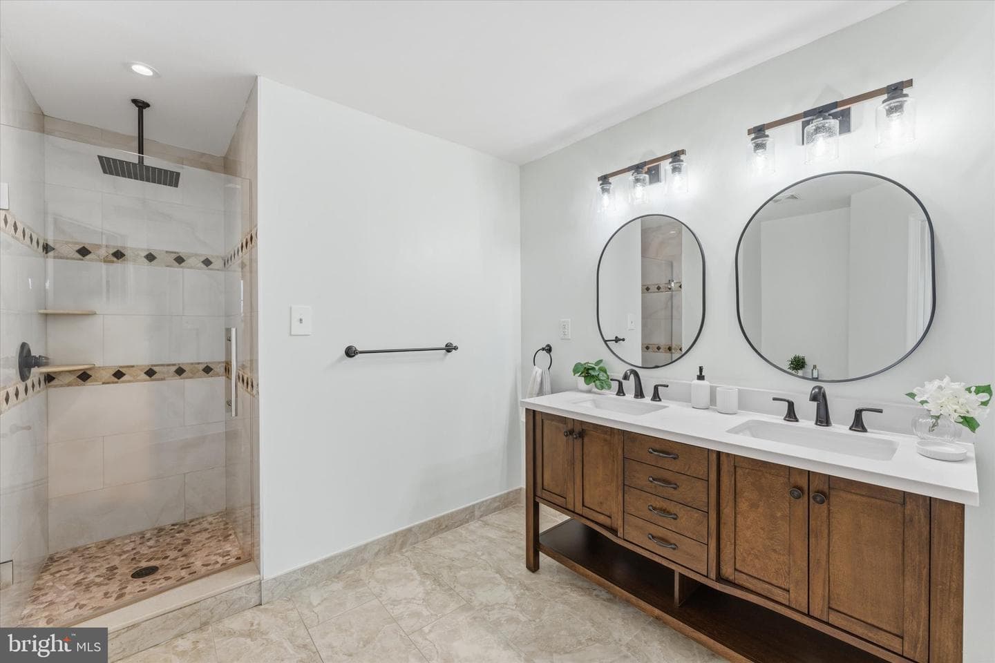 5960 Wescott Hills Way photo 3