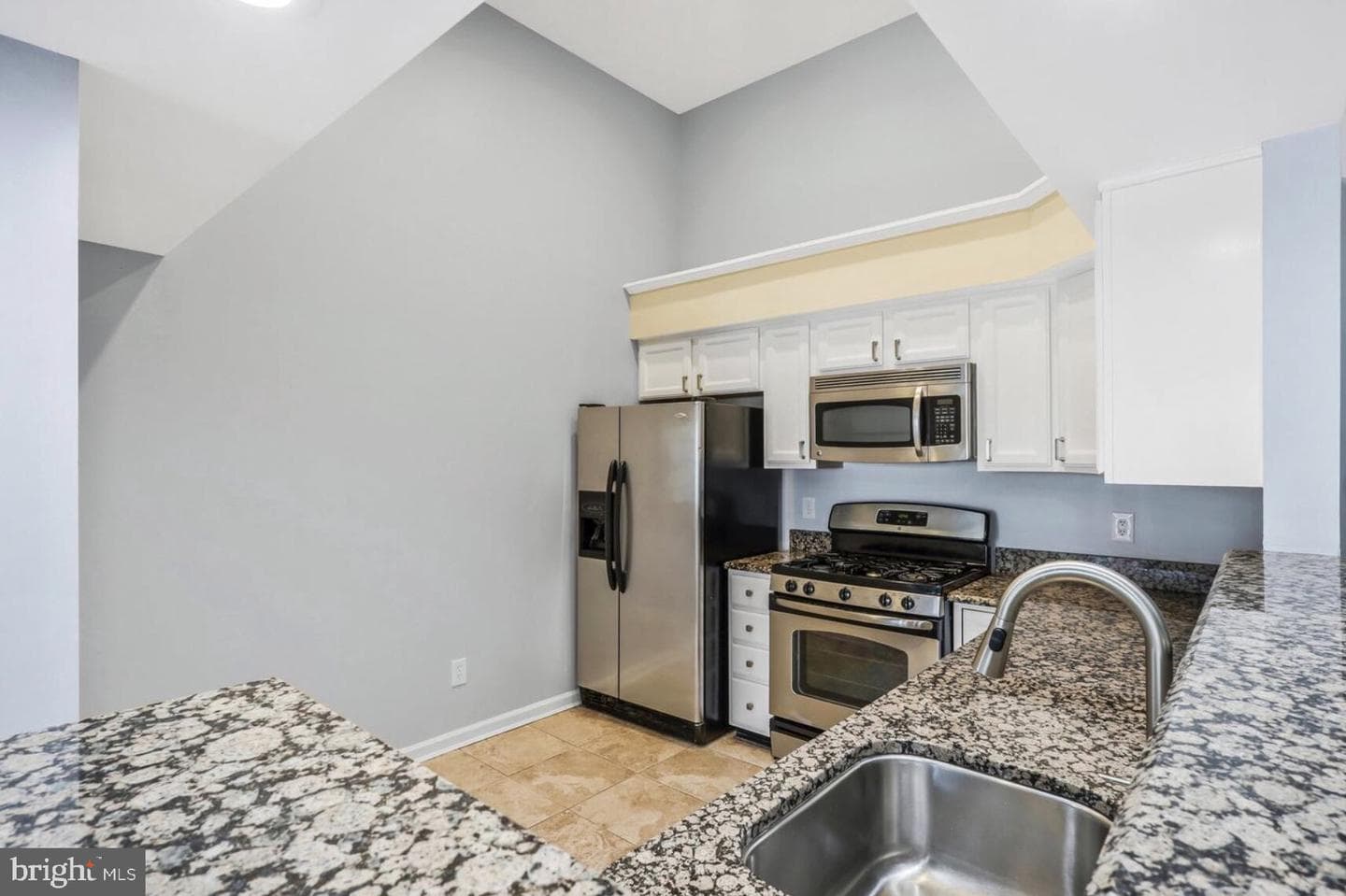 8327j Bluebird Way #j photo 17
