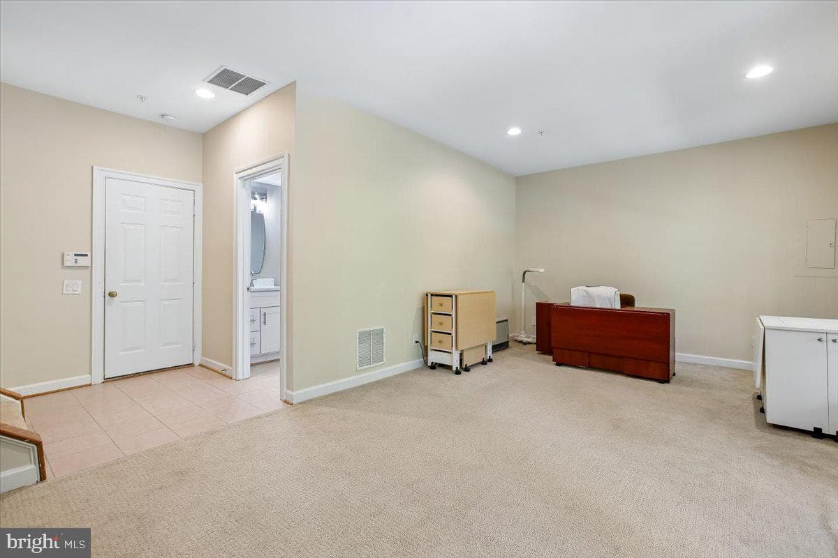 9574 Lagersfield Circle photo 40