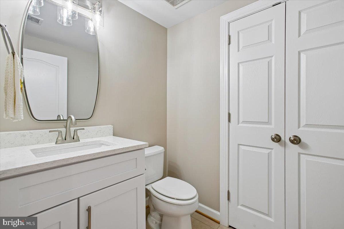 9574 Lagersfield Circle photo 43