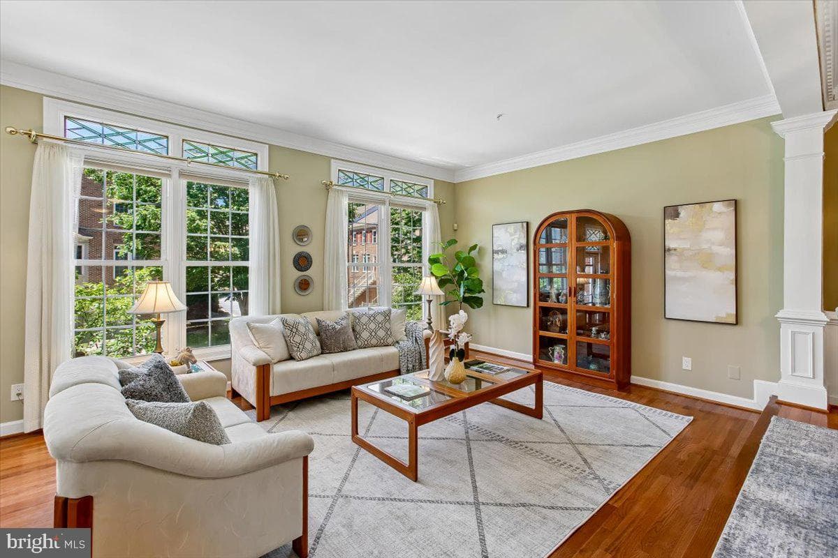 9574 Lagersfield Circle photo 5