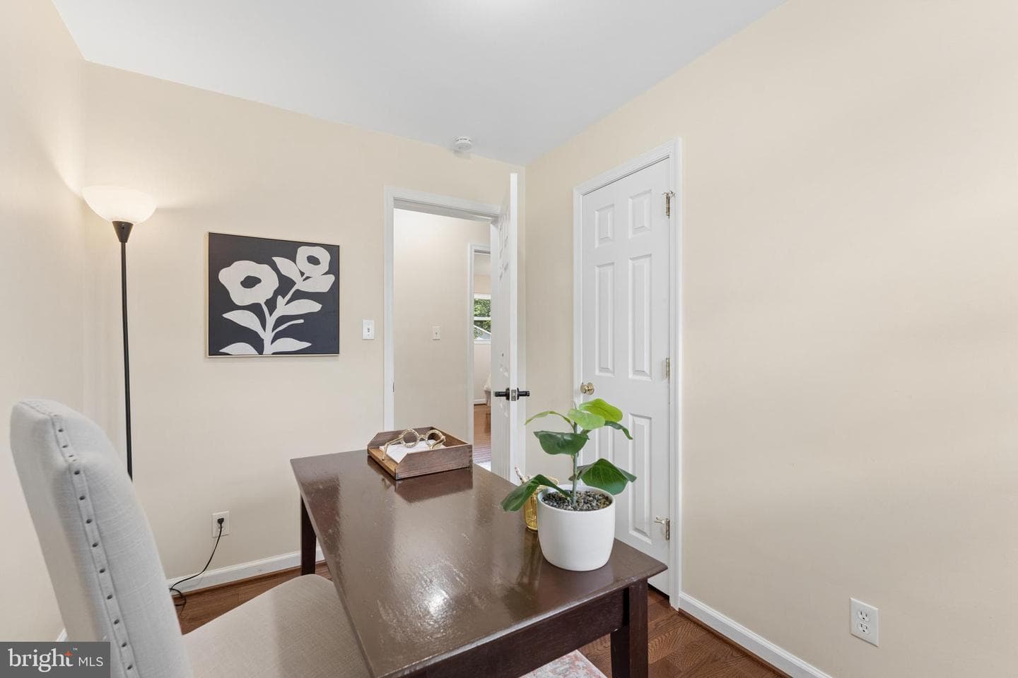 7022 Strathmore Street photo 20