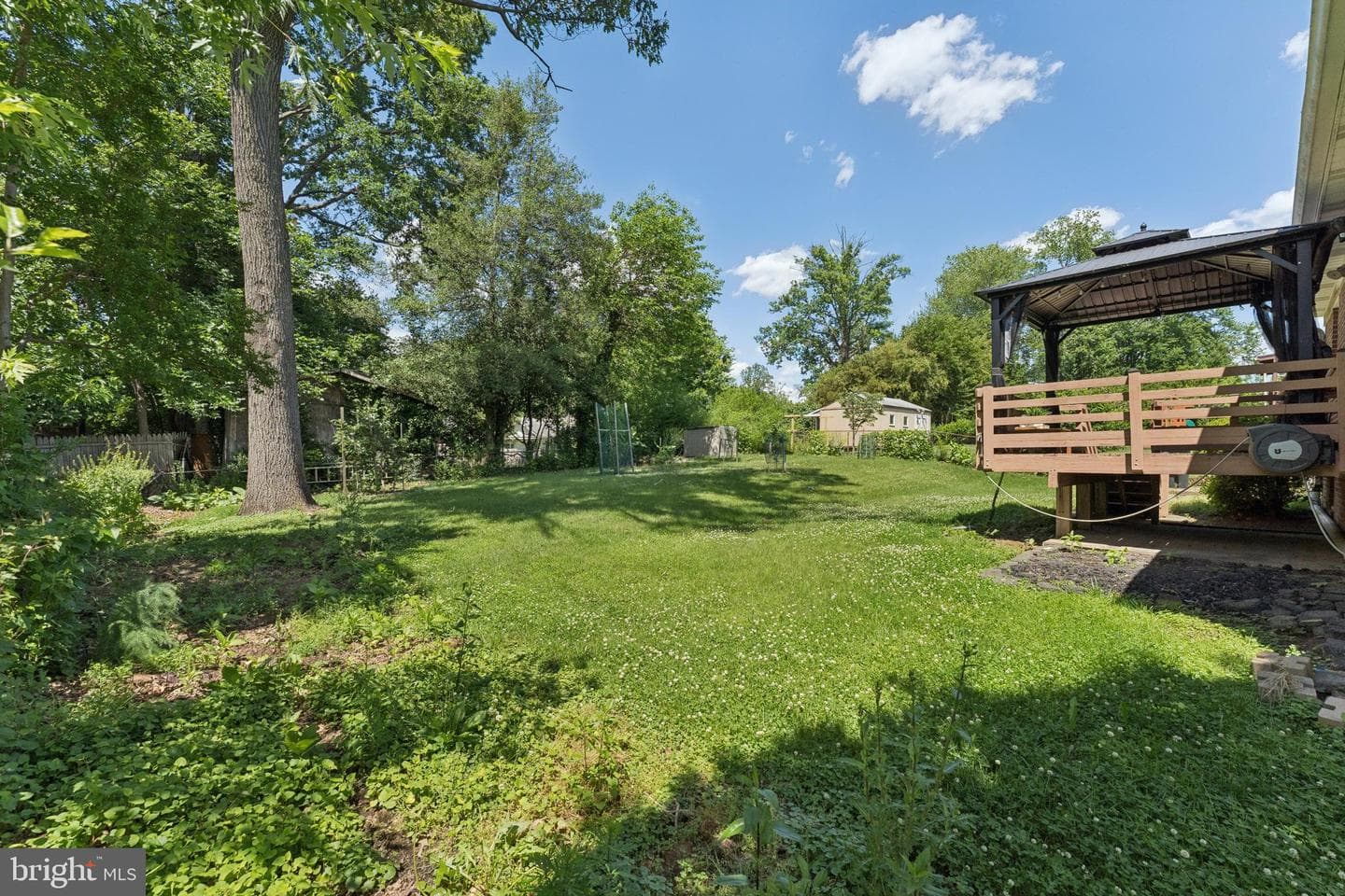7022 Strathmore Street photo 39