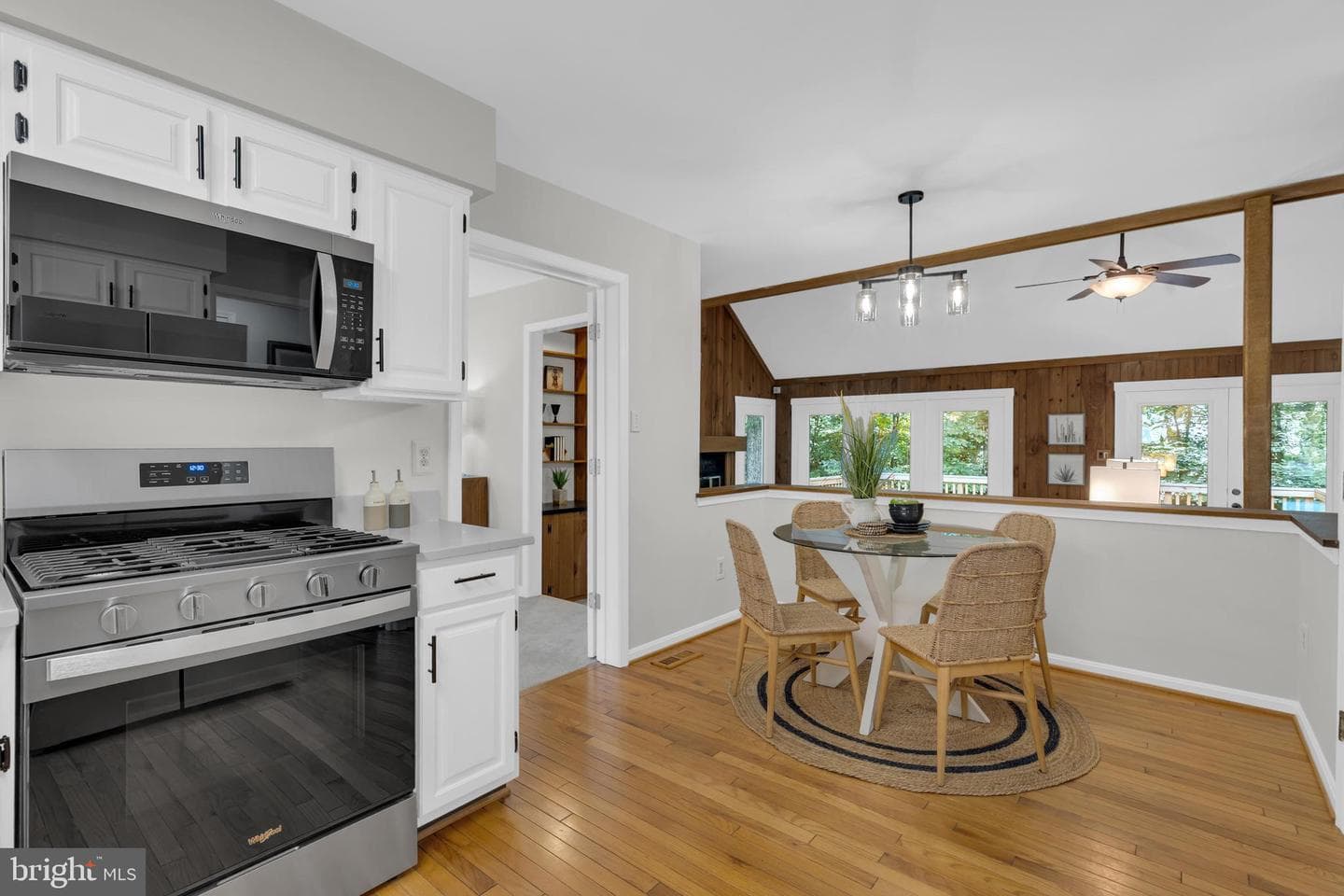 9695 Holly Oak Court photo 17