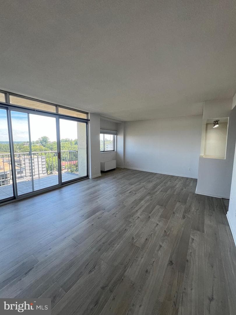 2059 Huntington Avenue #1601 photo 4