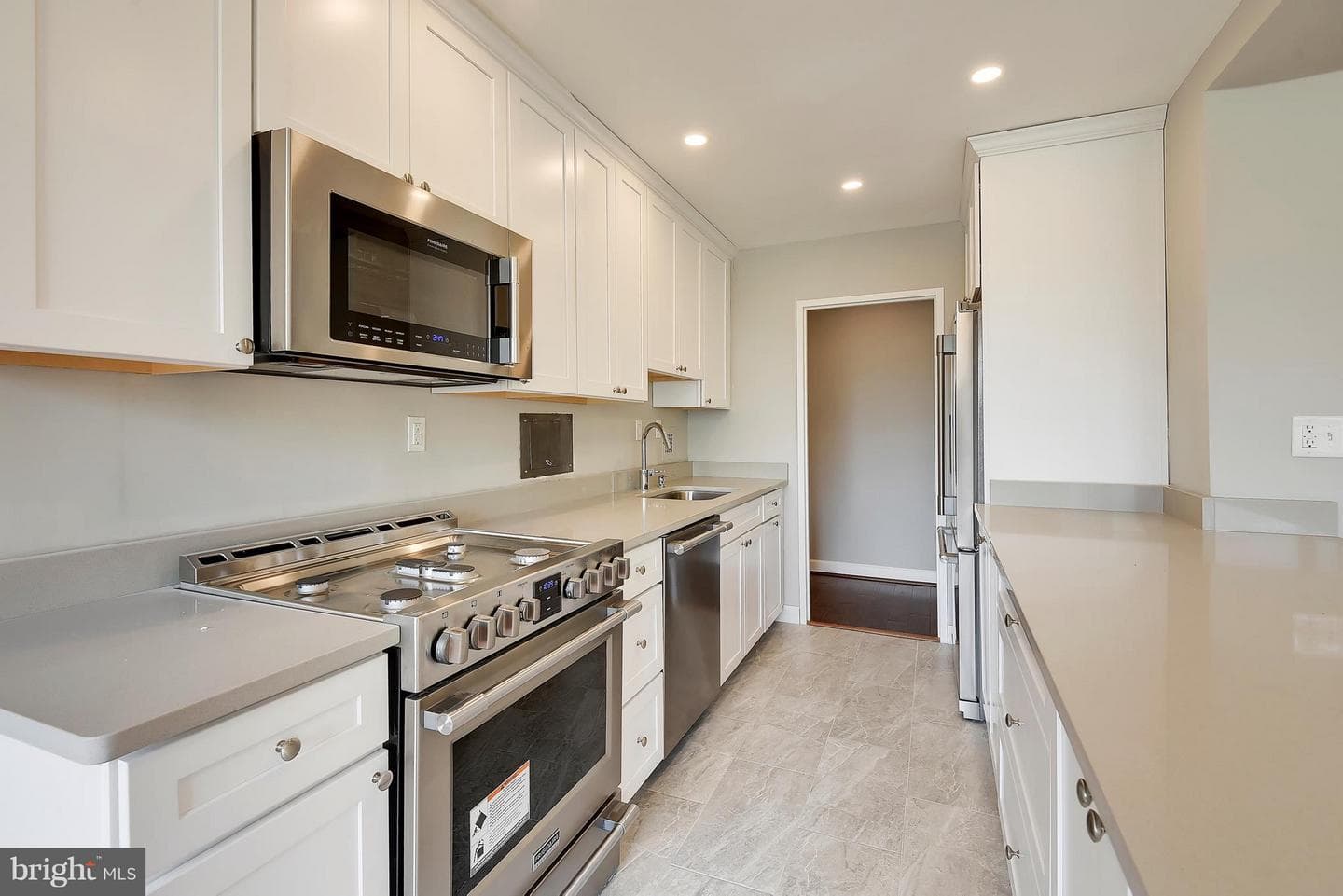 6621 Wakefield Drive #302, Alexandria