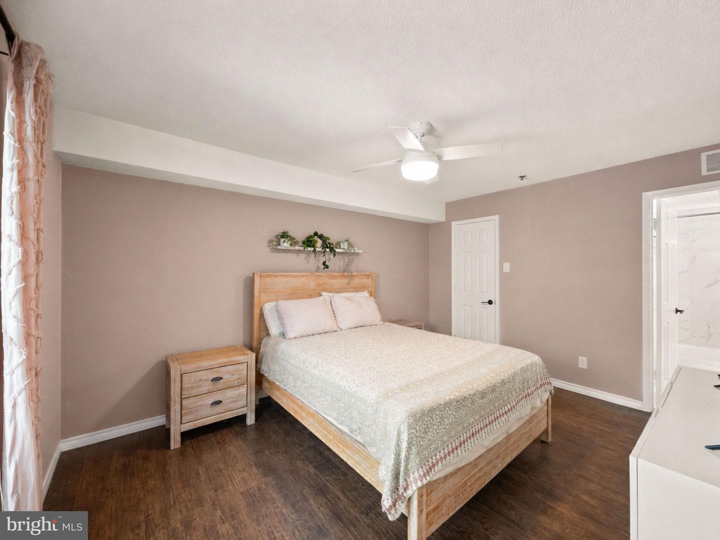 1504 Lincoln Way #323 photo 22