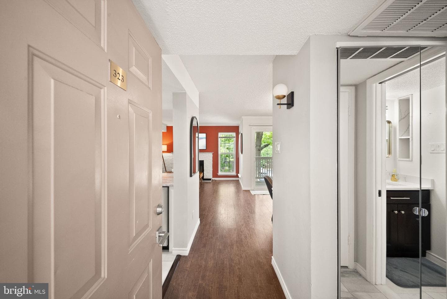 1504 Lincoln Way #323 photo 4