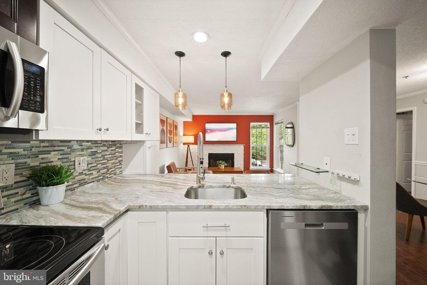 1504 Lincoln Way #323 photo 6