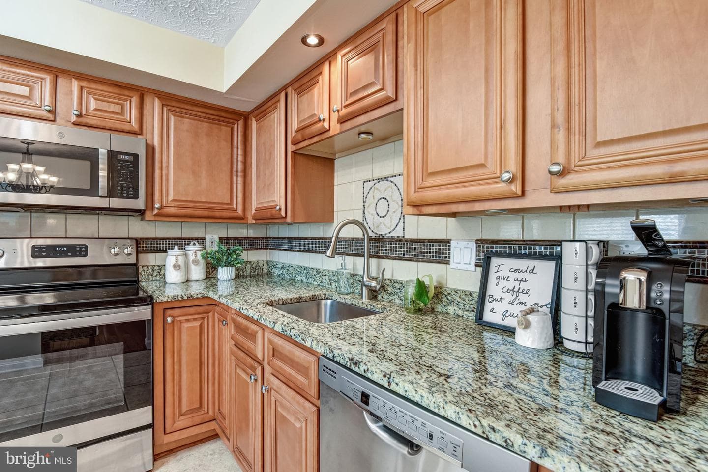 5579 Glasgow Woods Court photo 5