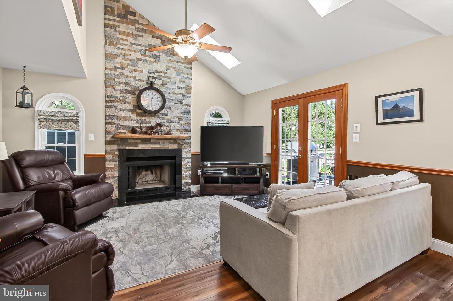 6463 Woodmere Place photo 23