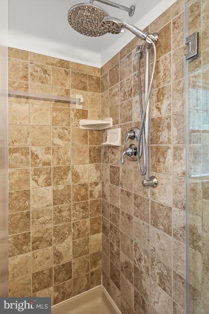 6463 Woodmere Place photo 35