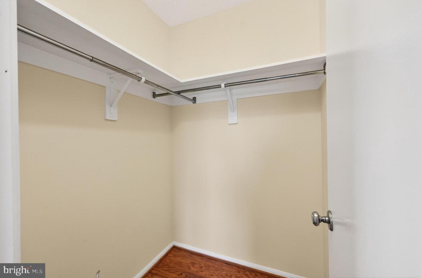 8380 Greensboro Drive #1017 photo 27