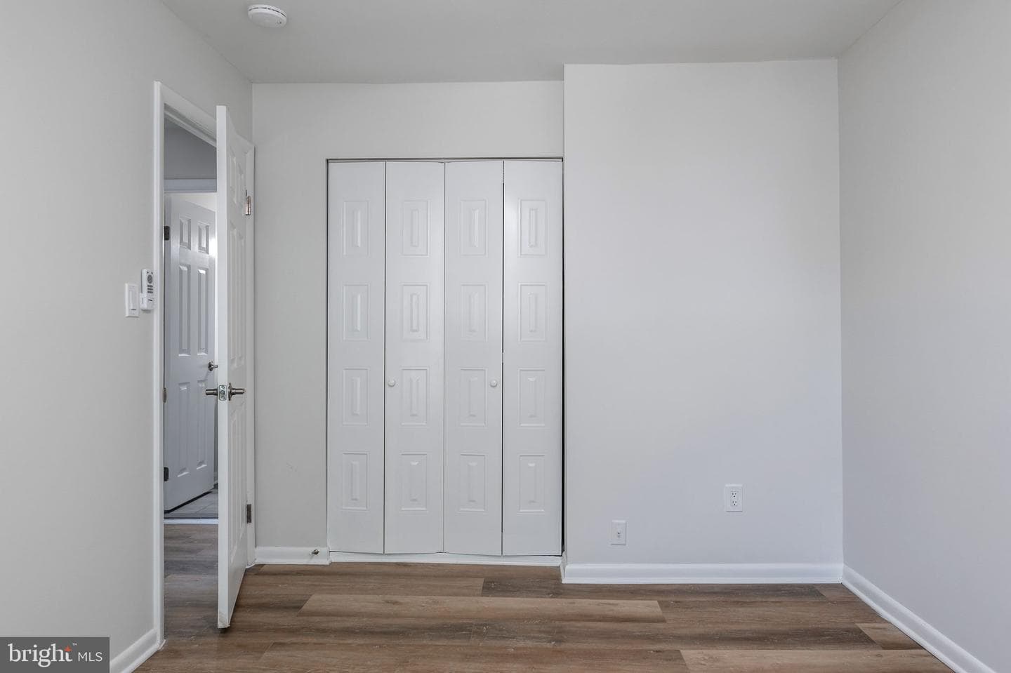 2124 Mager Drive photo 25