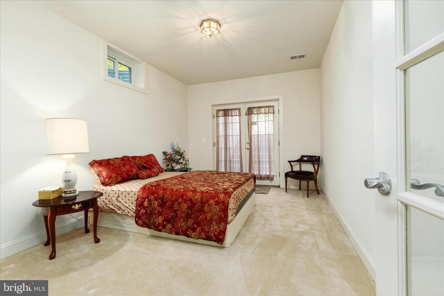 8906 Laurel Overlook Drive photo 36