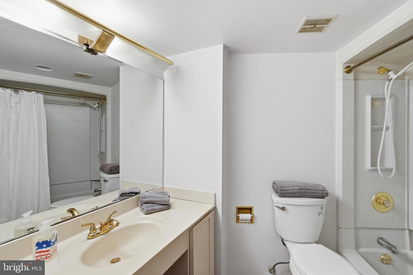 5903 Mount Eagle Drive #507 photo 11