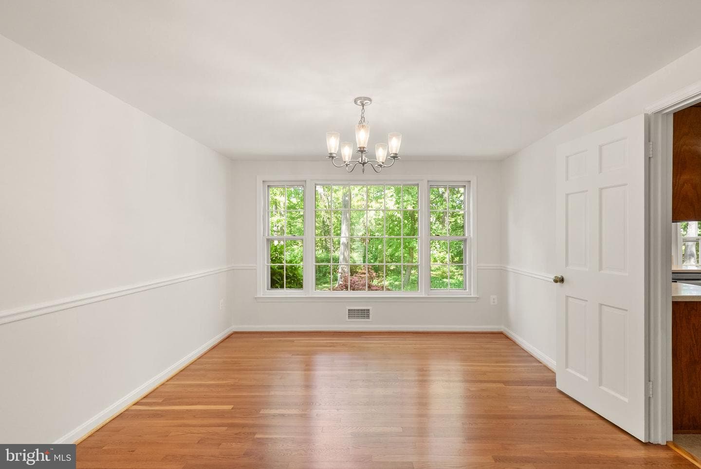 4018 Robertson Boulevard photo 12