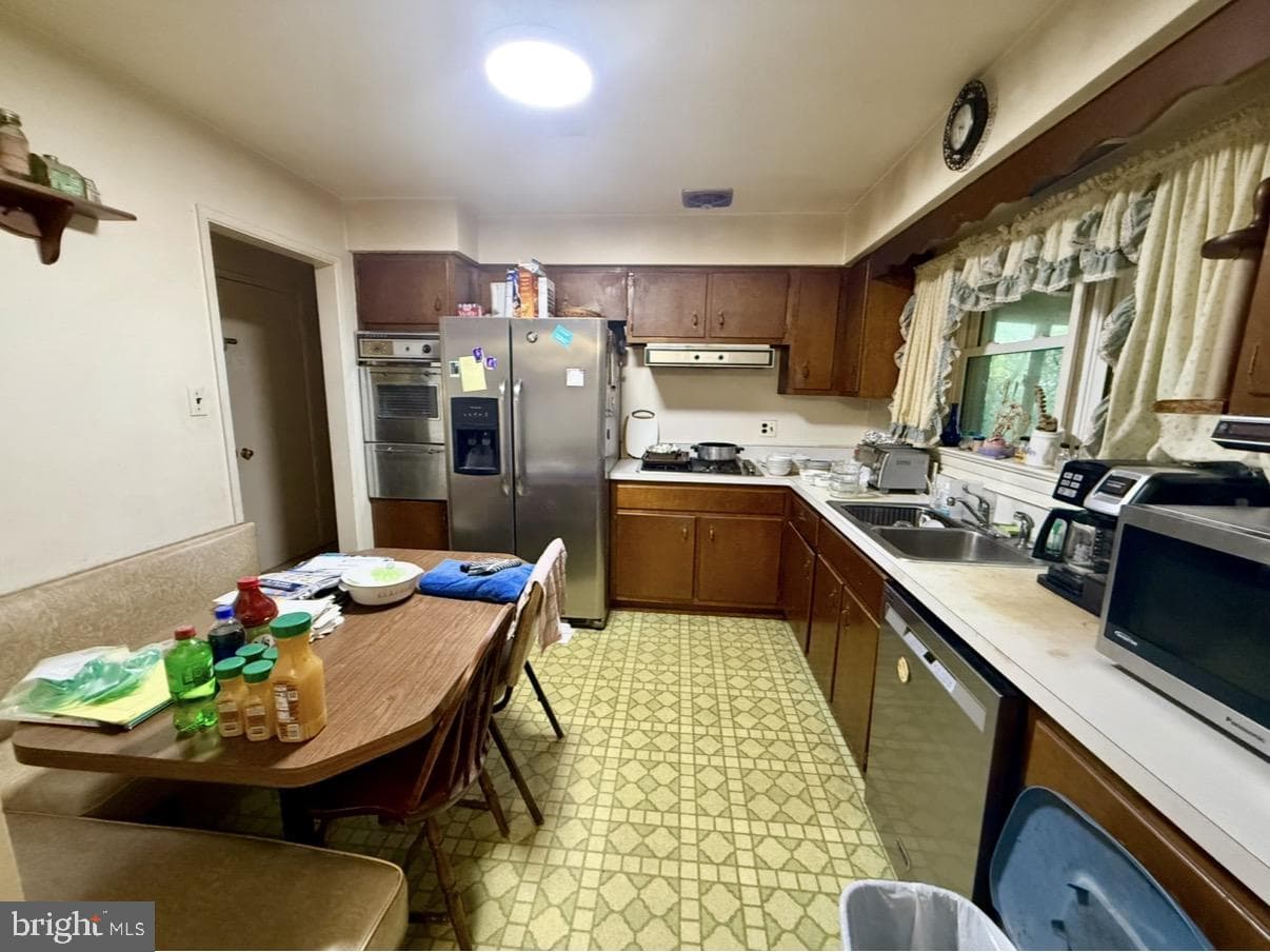 14826 Carlbern Drive photo 7