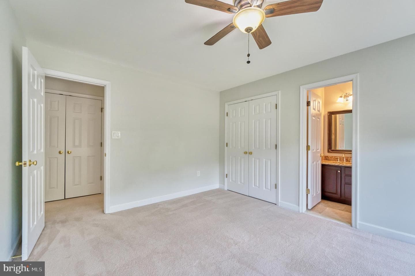 8722 Foxhall Terrace photo 43