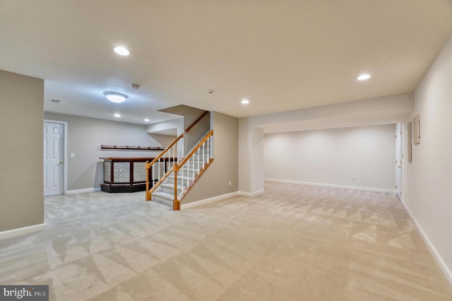 8722 Foxhall Terrace photo 47