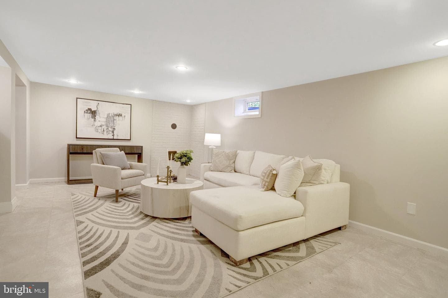 2106 Basset Street photo 30