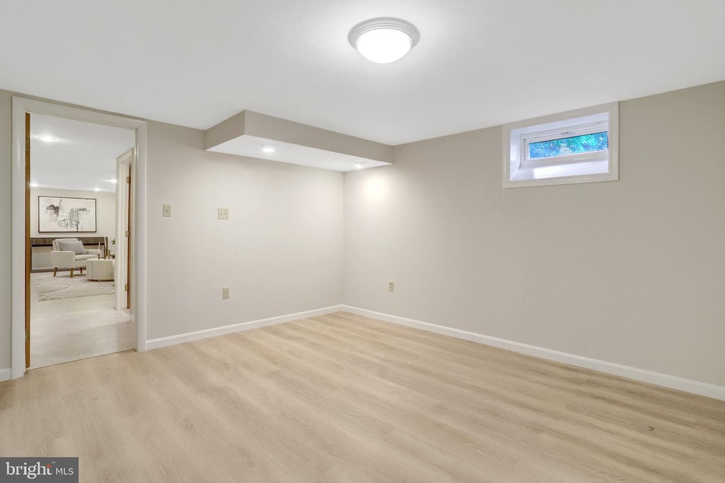 2106 Basset Street photo 36