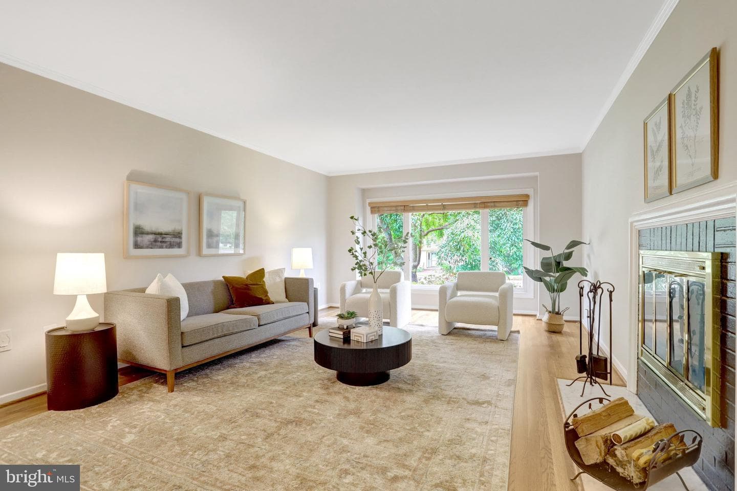 2106 Basset Street photo 4