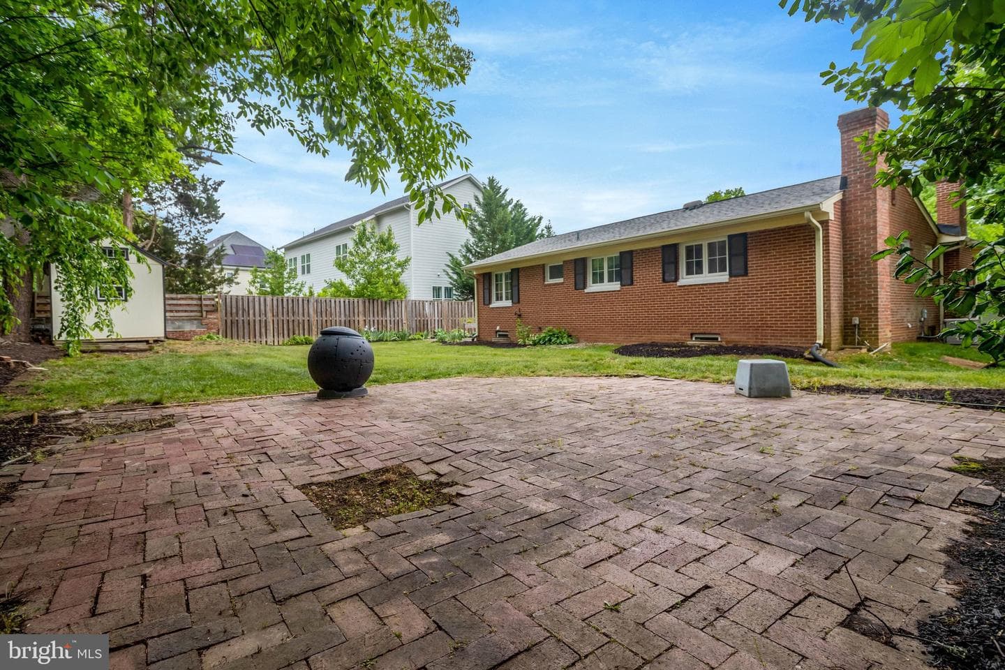 2106 Basset Street photo 43