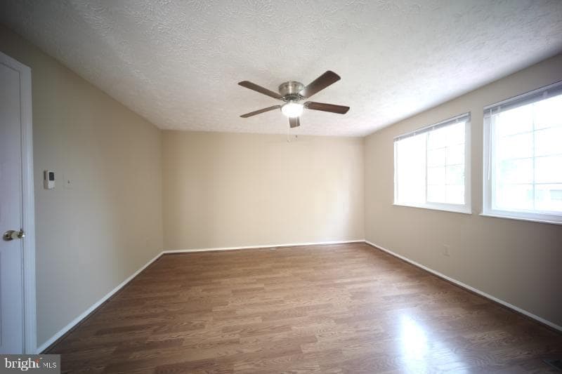 5935 Spruce Run Court photo 10