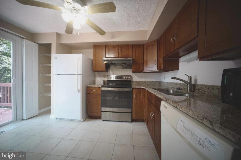 5935 Spruce Run Court photo 5