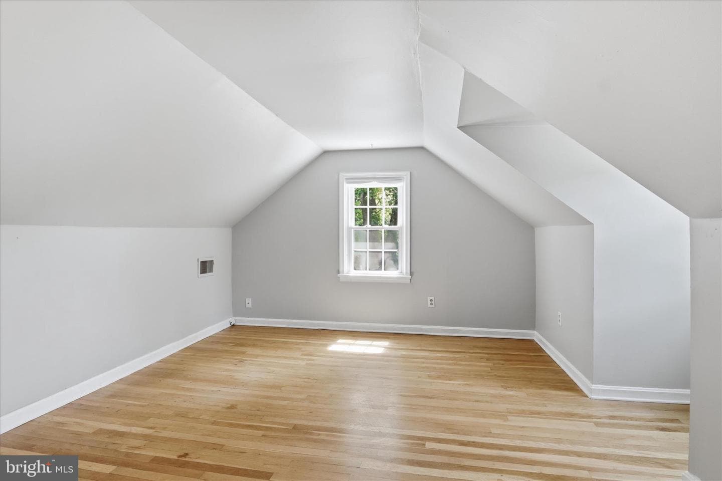 2504 Stone Hedge Drive photo 26