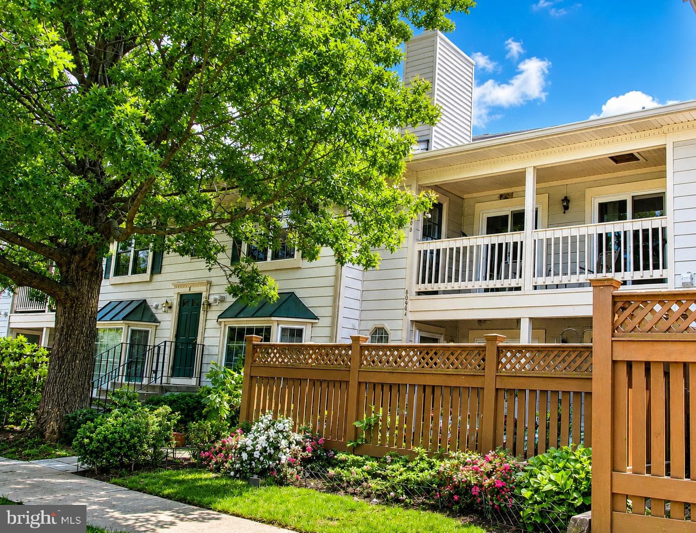 6090 Essex House Square #b, Alexandria