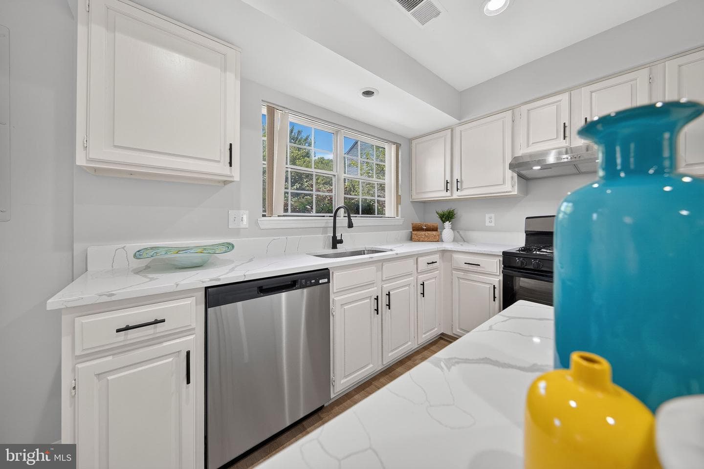 6576 Medinah Lane photo 9