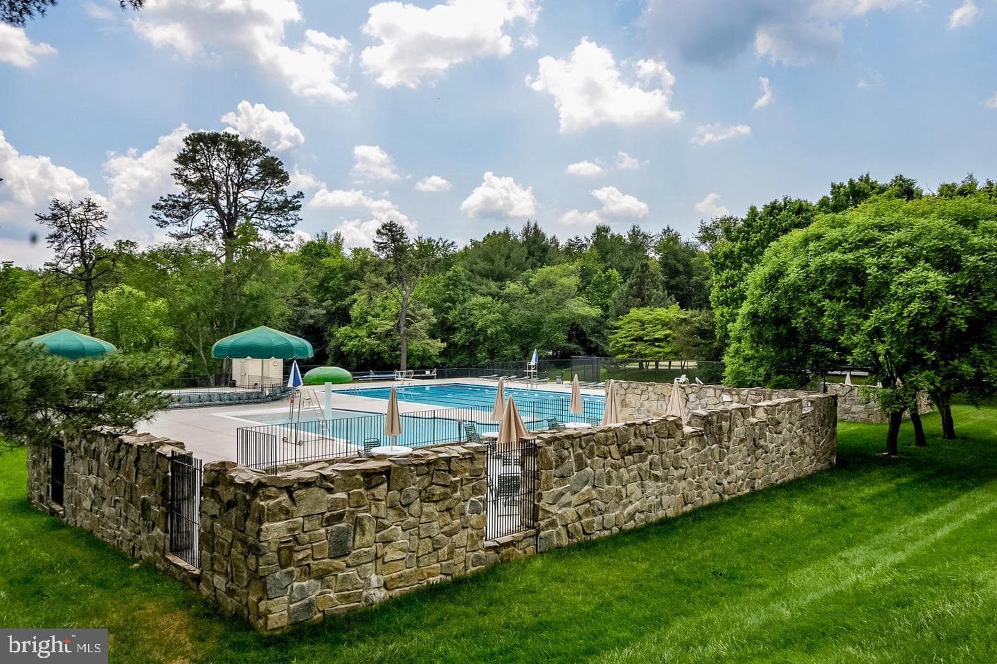 6030 Burnside Landing Drive photo 30