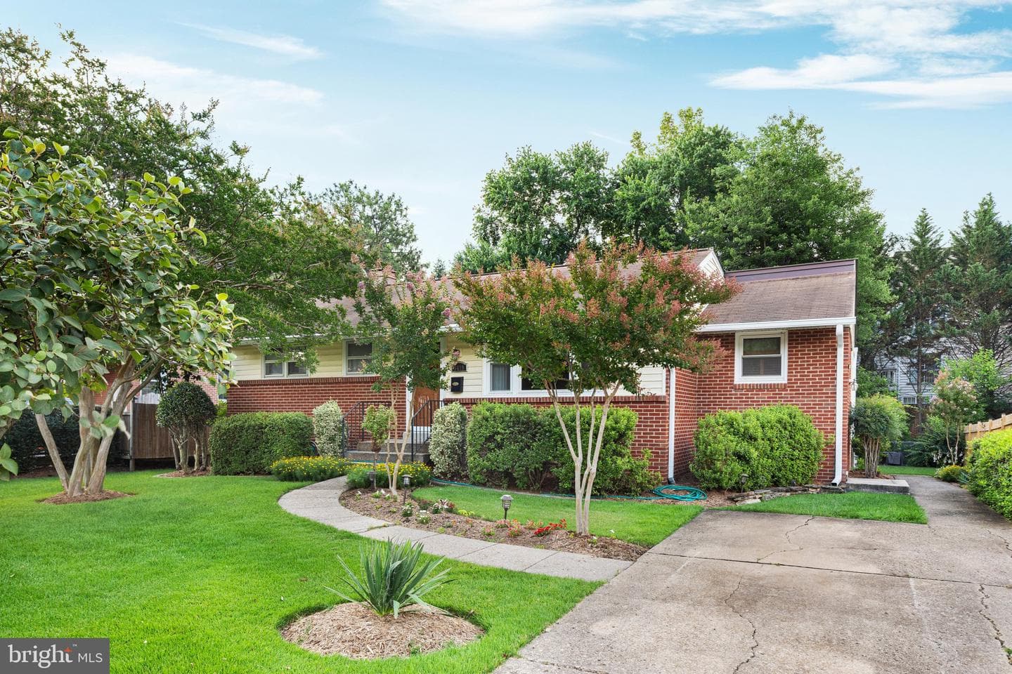 3419 Beechcraft Drive photo 31