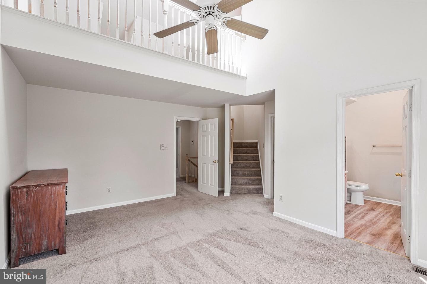 7059 Kings Manor Drive photo 11