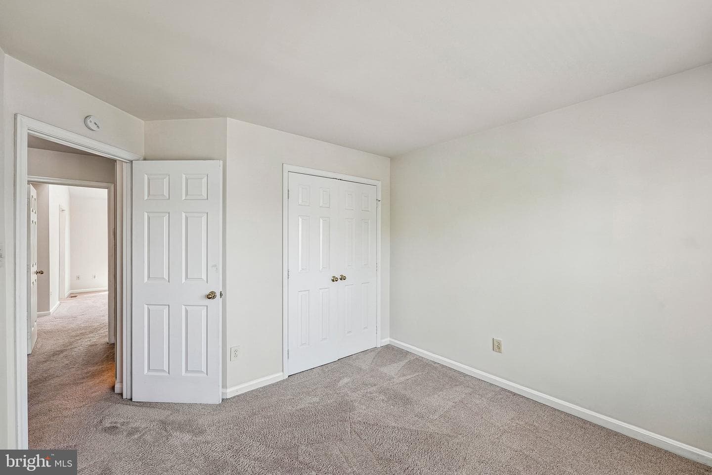 7059 Kings Manor Drive photo 19